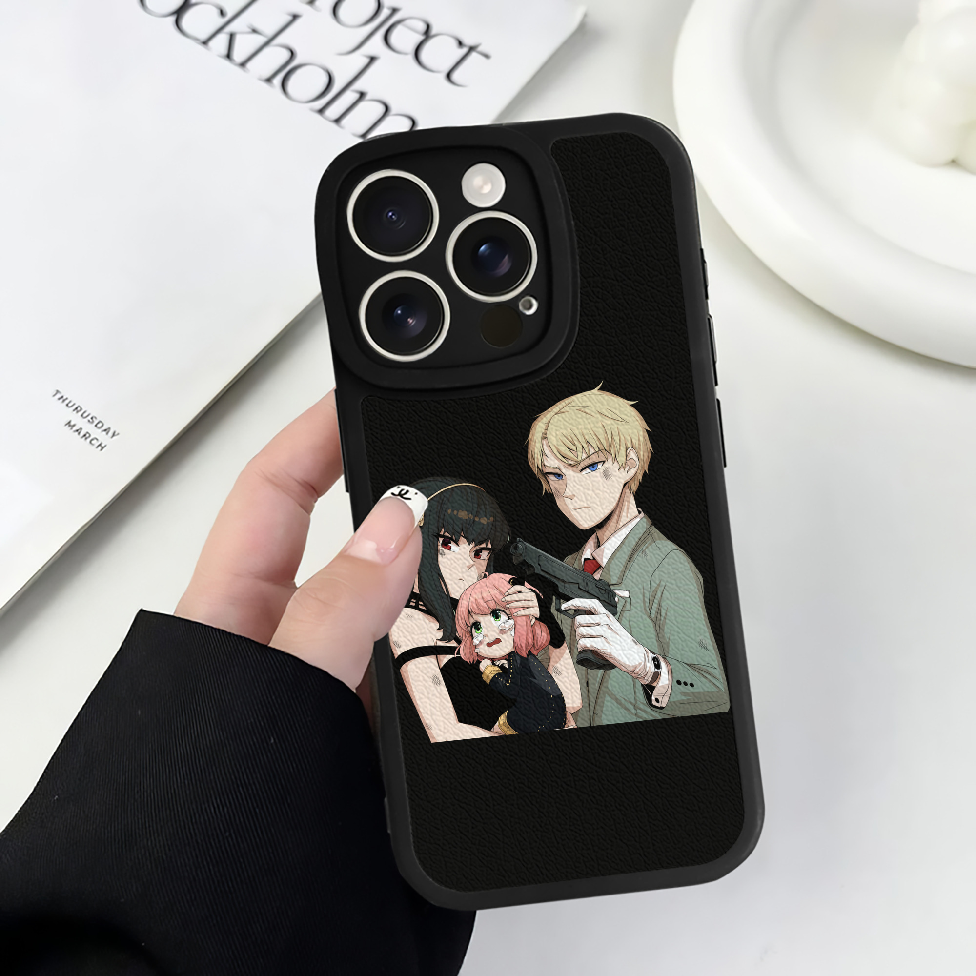 （画像用） SPY×FAMILY间谍家家酒 【iPhone 16シリーズ対応】シリコンスマホケース（レザー調） 材質：シリコン